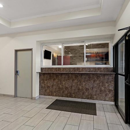 Red Lion Inn & Suites Caseyville Extérieur photo