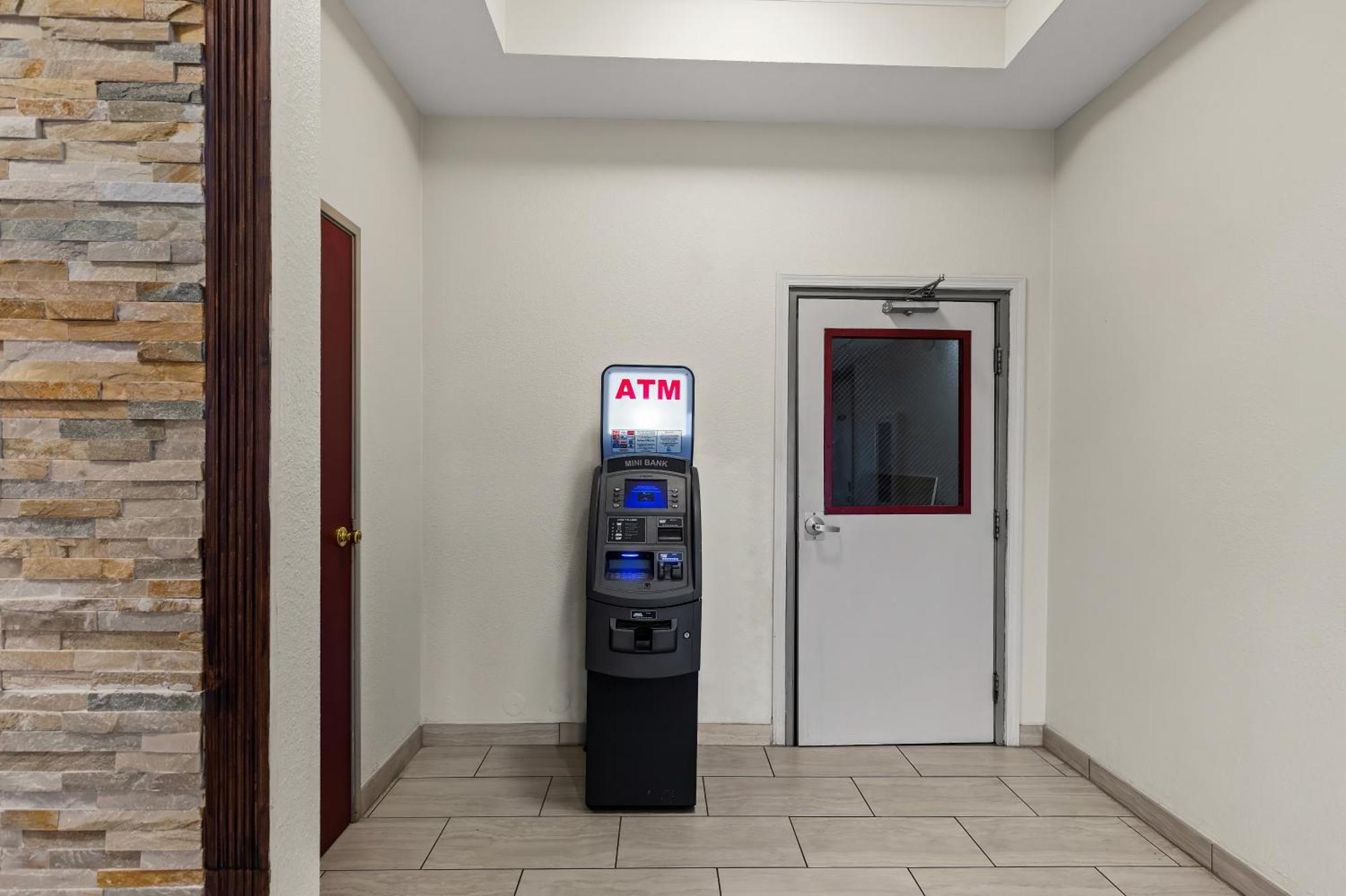 Red Lion Inn & Suites Caseyville Extérieur photo