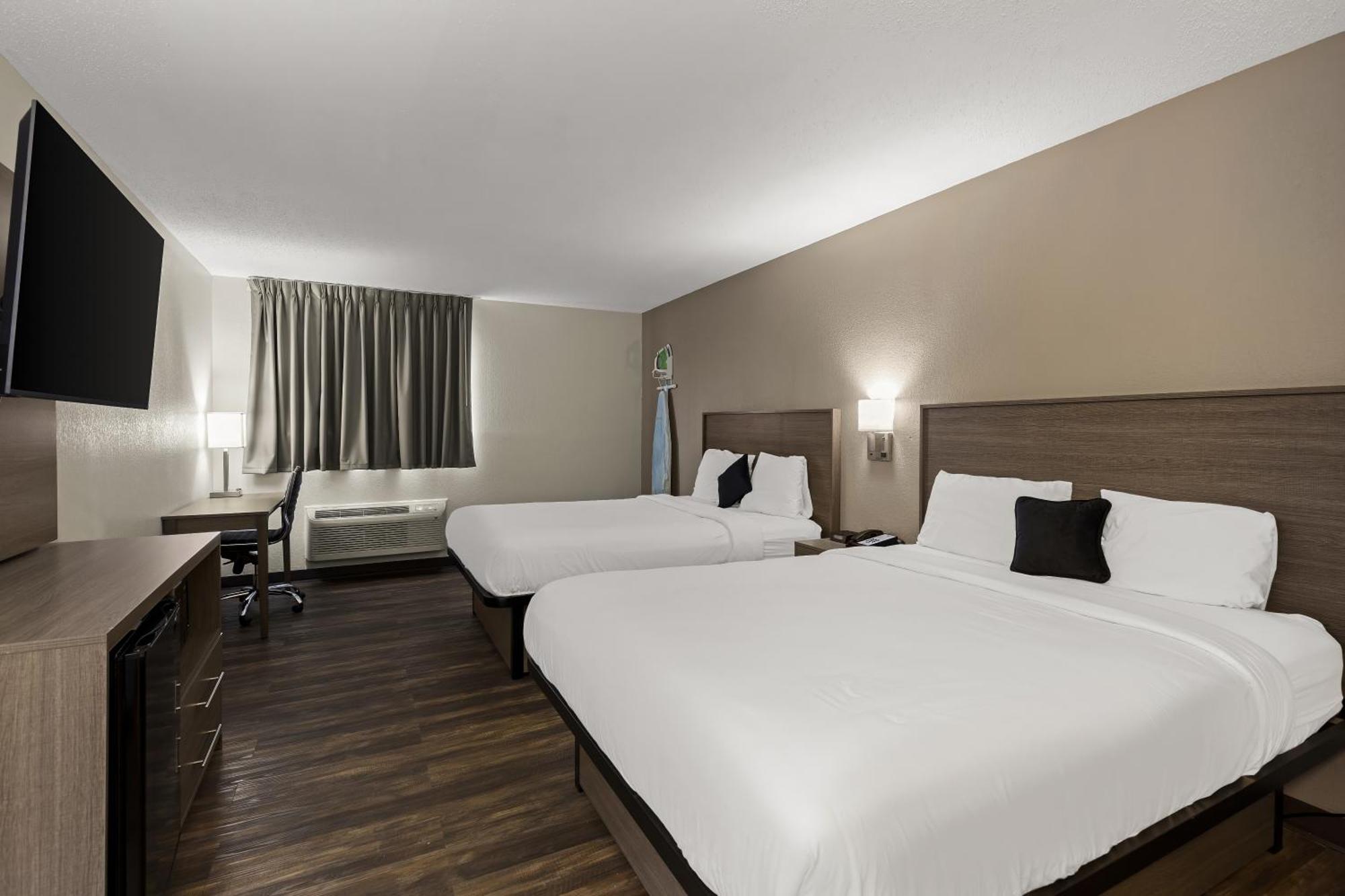 Red Lion Inn & Suites Caseyville Extérieur photo