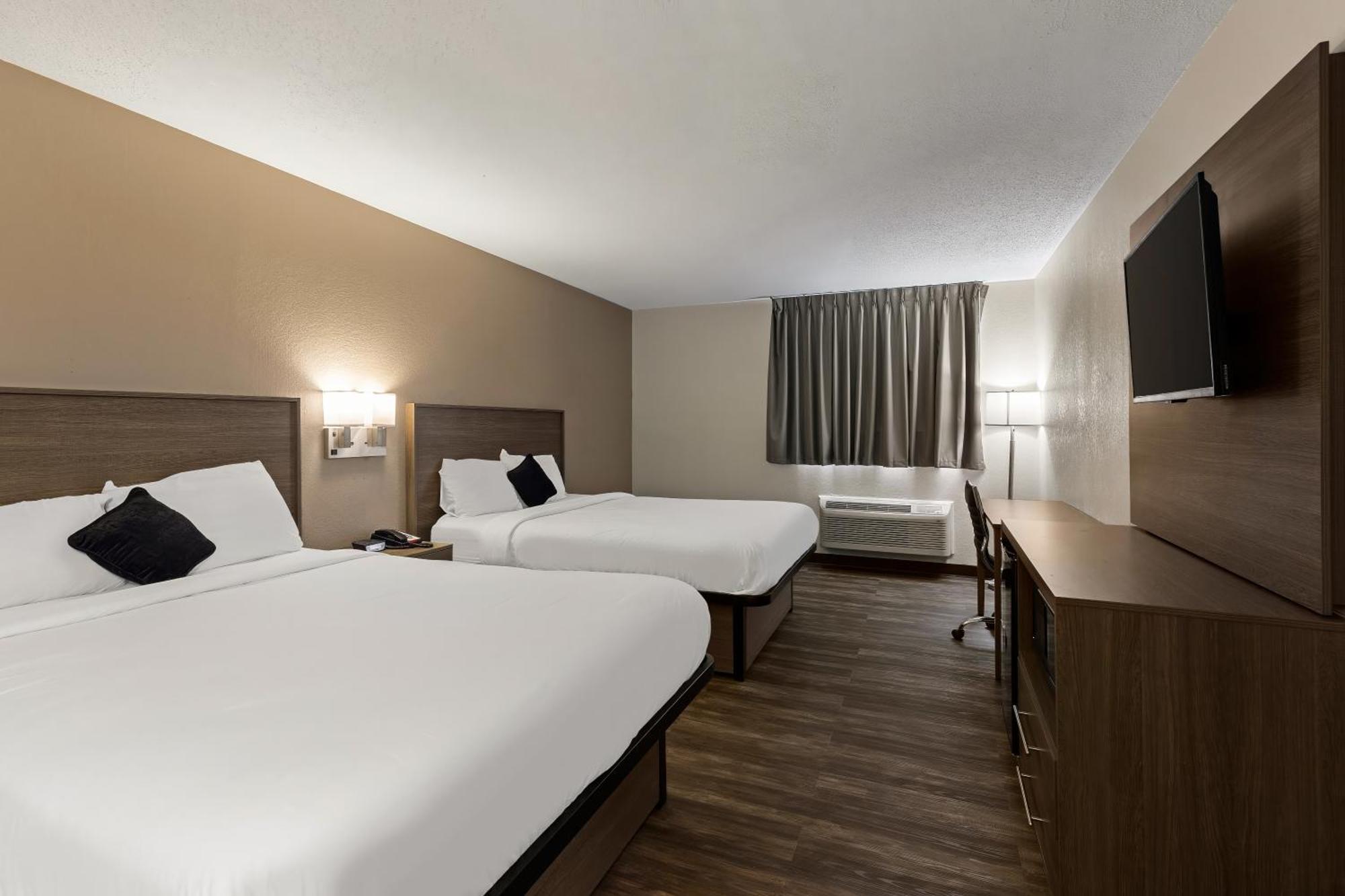 Red Lion Inn & Suites Caseyville Extérieur photo