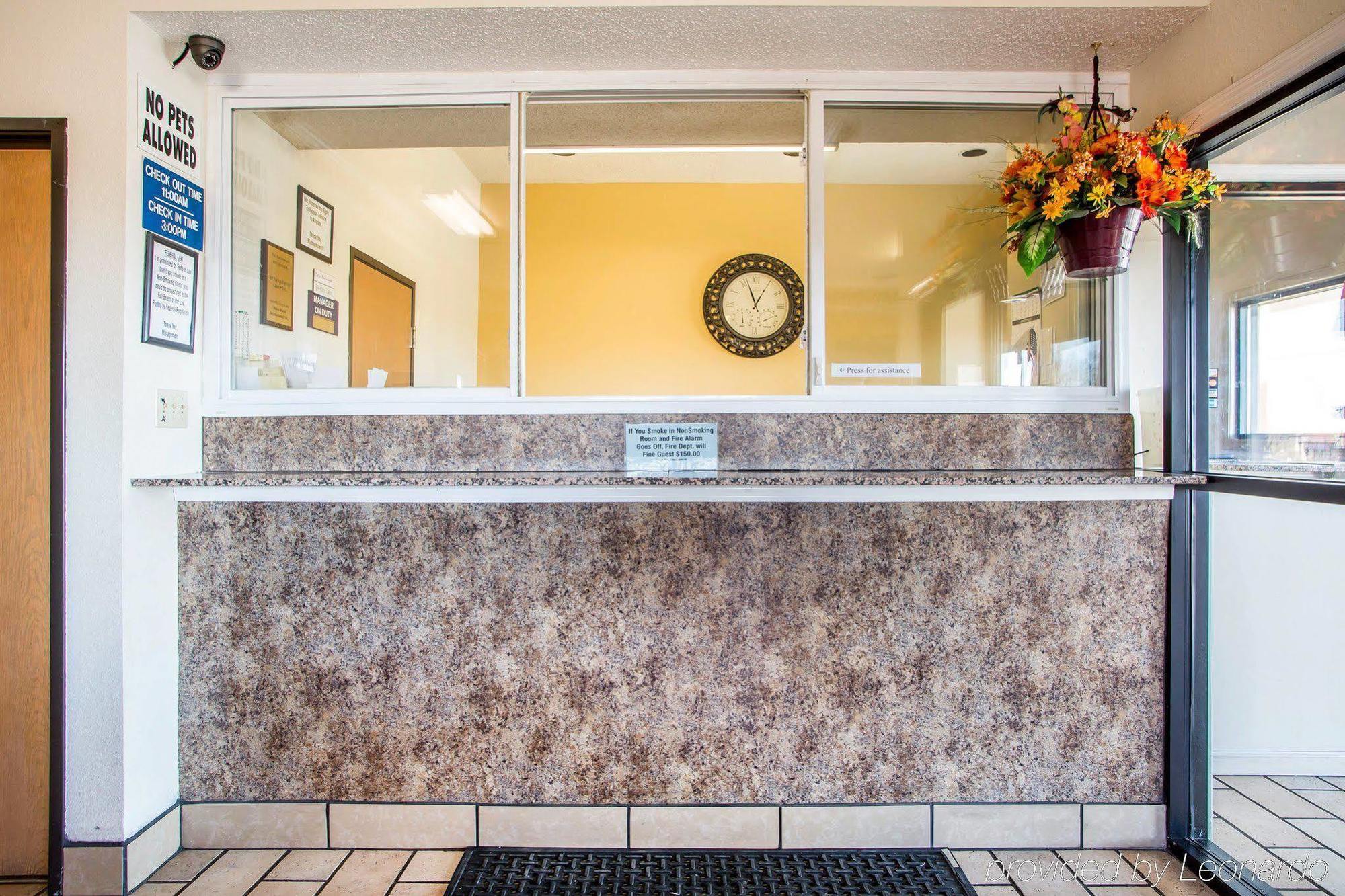 Red Lion Inn & Suites Caseyville Extérieur photo