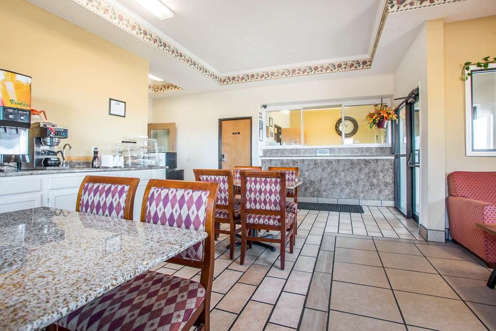 Red Lion Inn & Suites Caseyville Intérieur photo